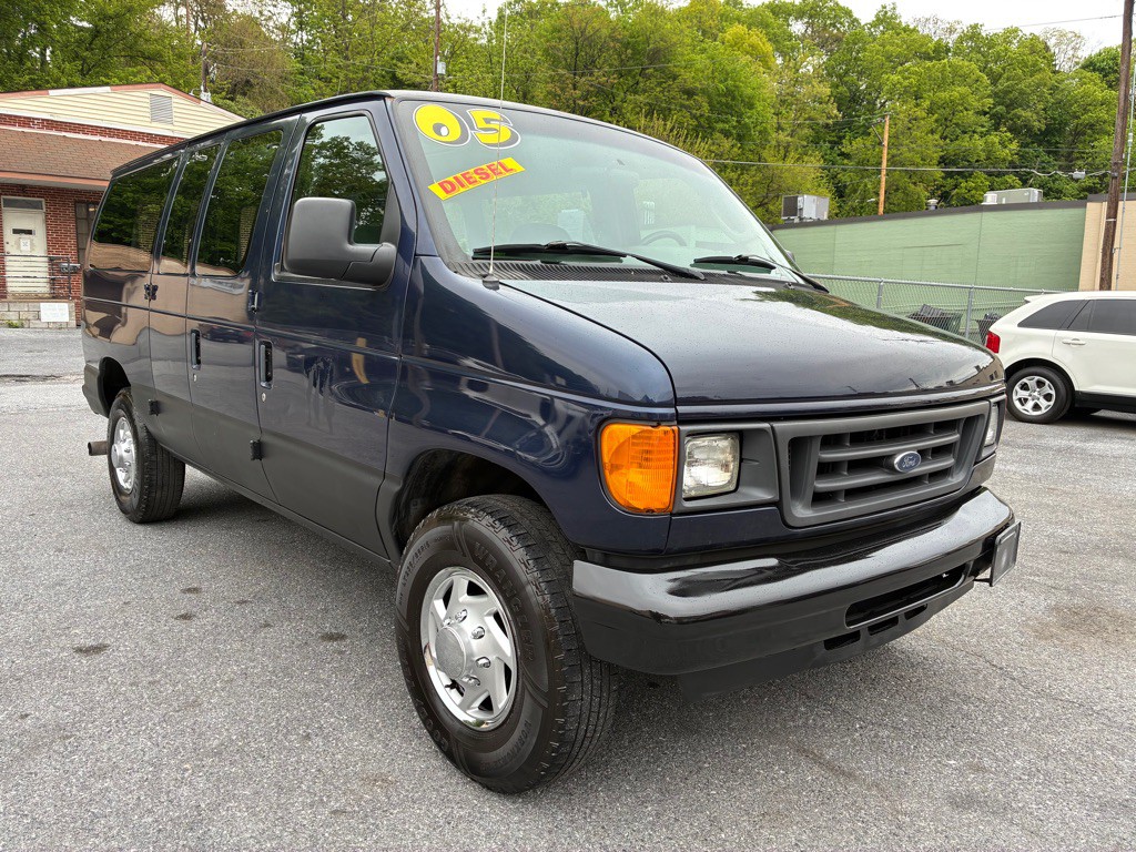 2005 Ford Econoline Image 6