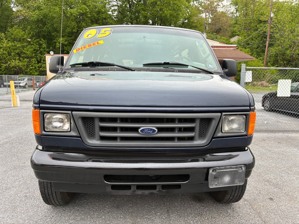 2005 Ford Econoline Image 7