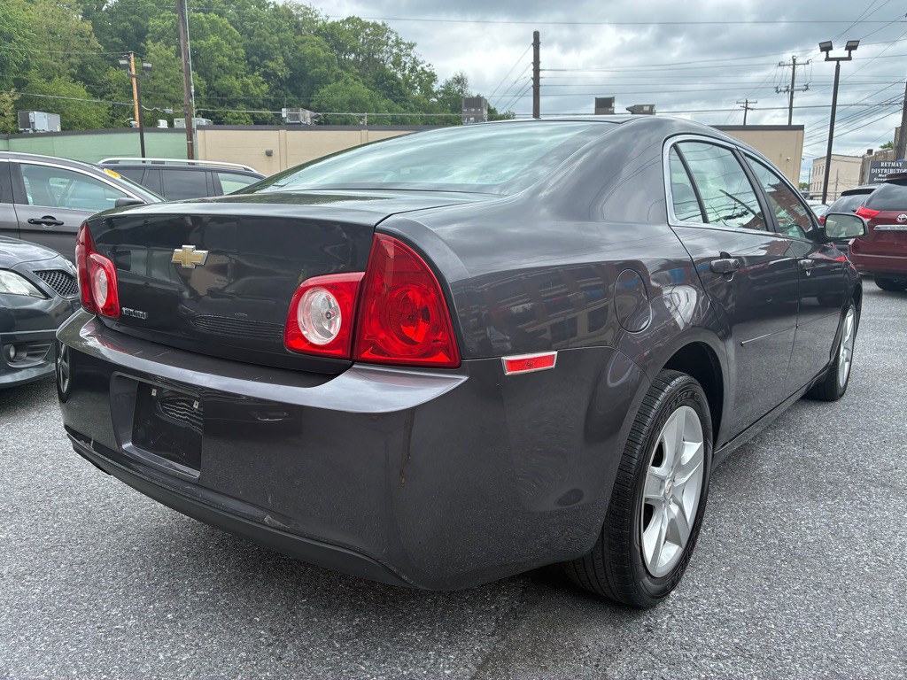 2012 Chevrolet Malibu Image 5
