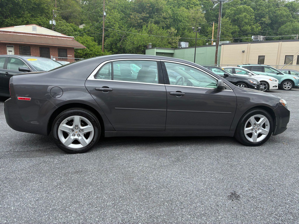 2012 Chevrolet Malibu Image 6