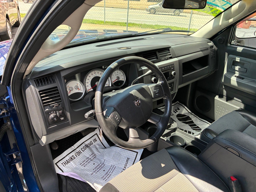 2010 Dodge Dakota Image 15
