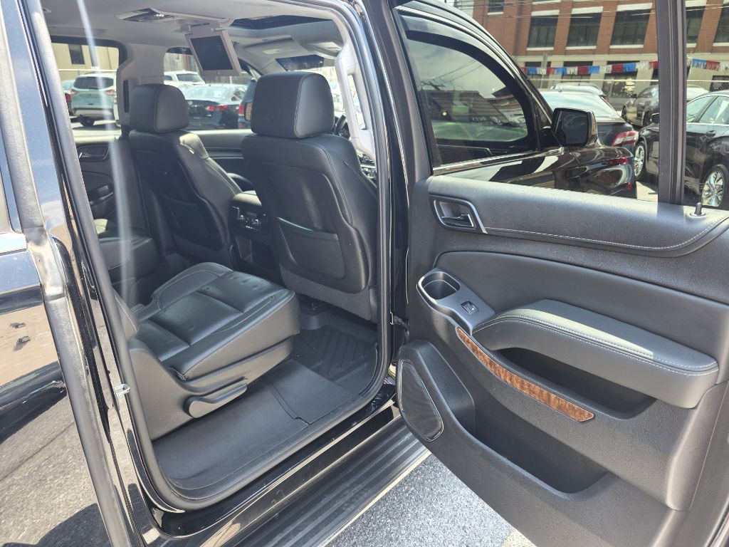 2016 Chevrolet Suburban Image 15