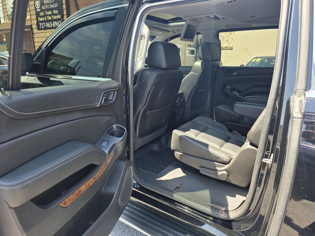 2016 Chevrolet Suburban Image 17
