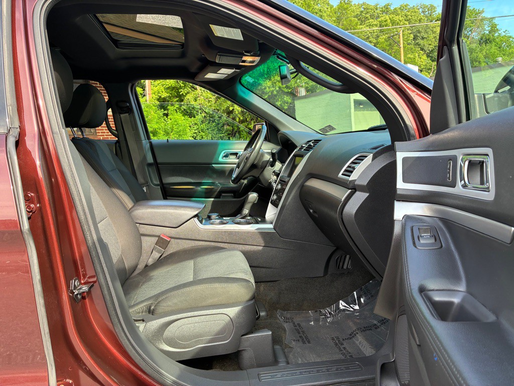 2012 Ford Explorer Image 9