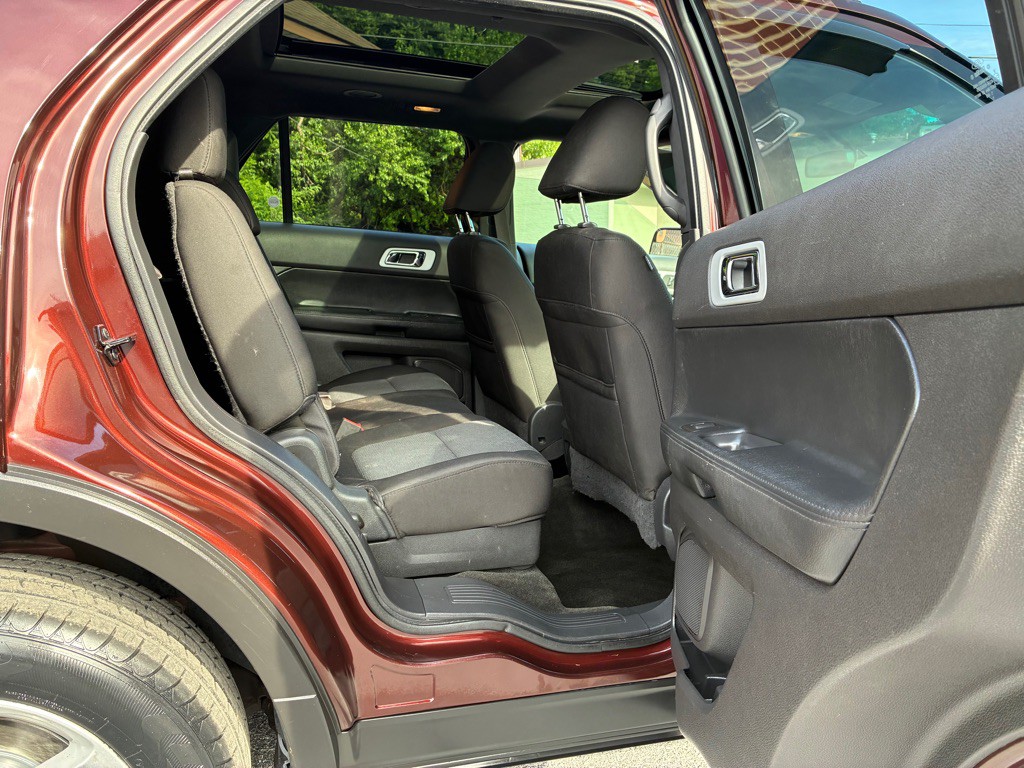 2012 Ford Explorer Image 10