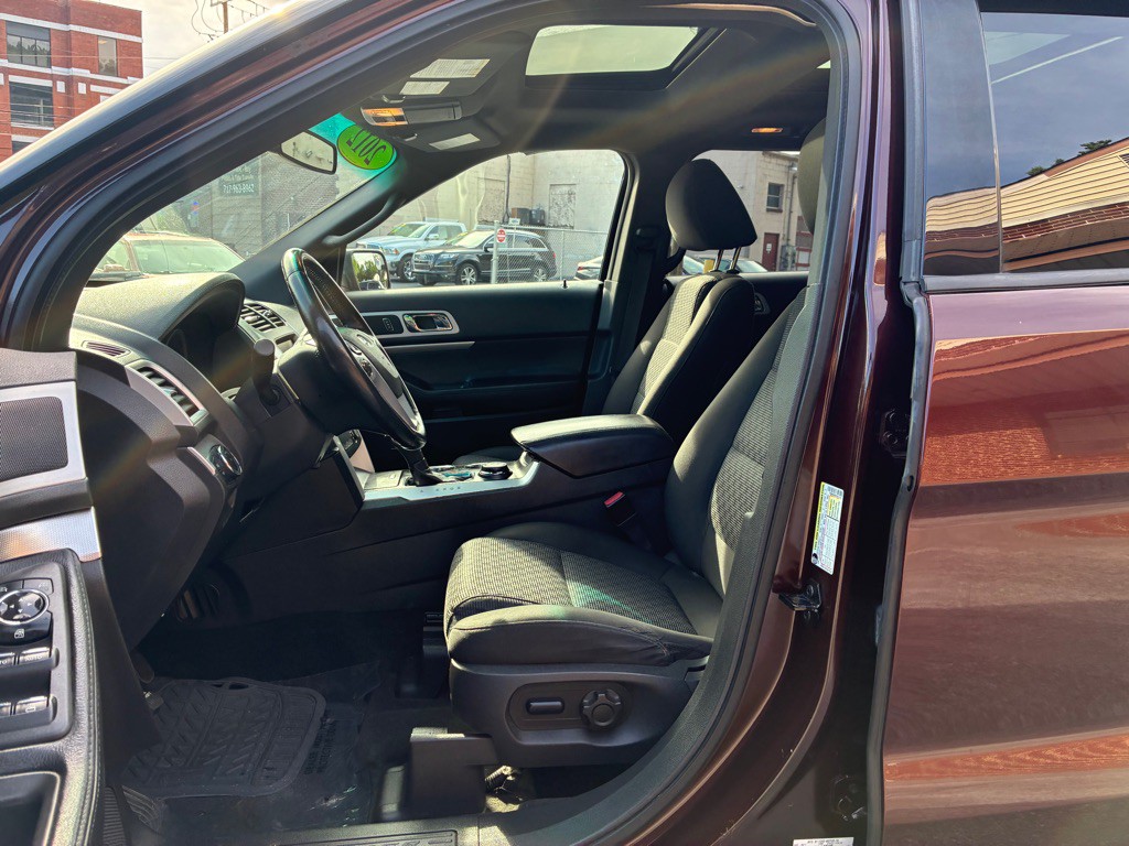 2012 Ford Explorer Image 15