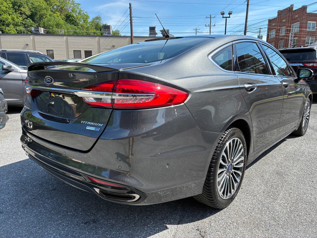 2018 Ford Fusion Image 5