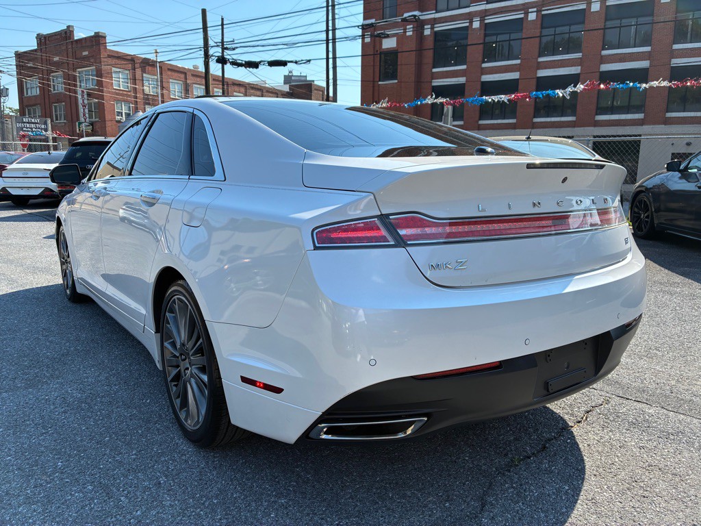2013 Lincoln MKZ Image 3