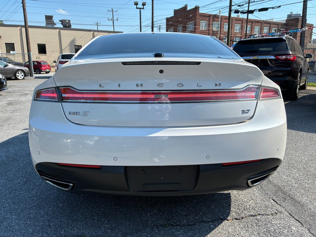 2013 Lincoln MKZ Image 4
