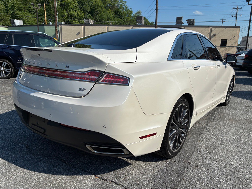 2013 Lincoln MKZ Image 5