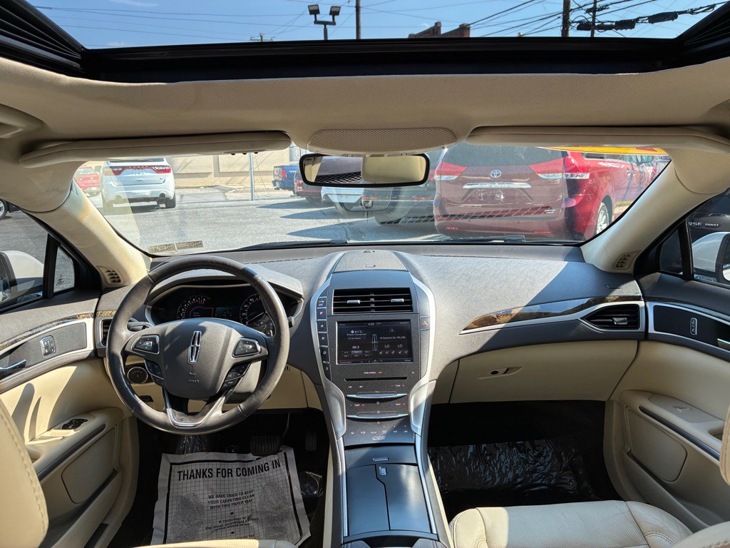 2013 Lincoln MKZ Image 13