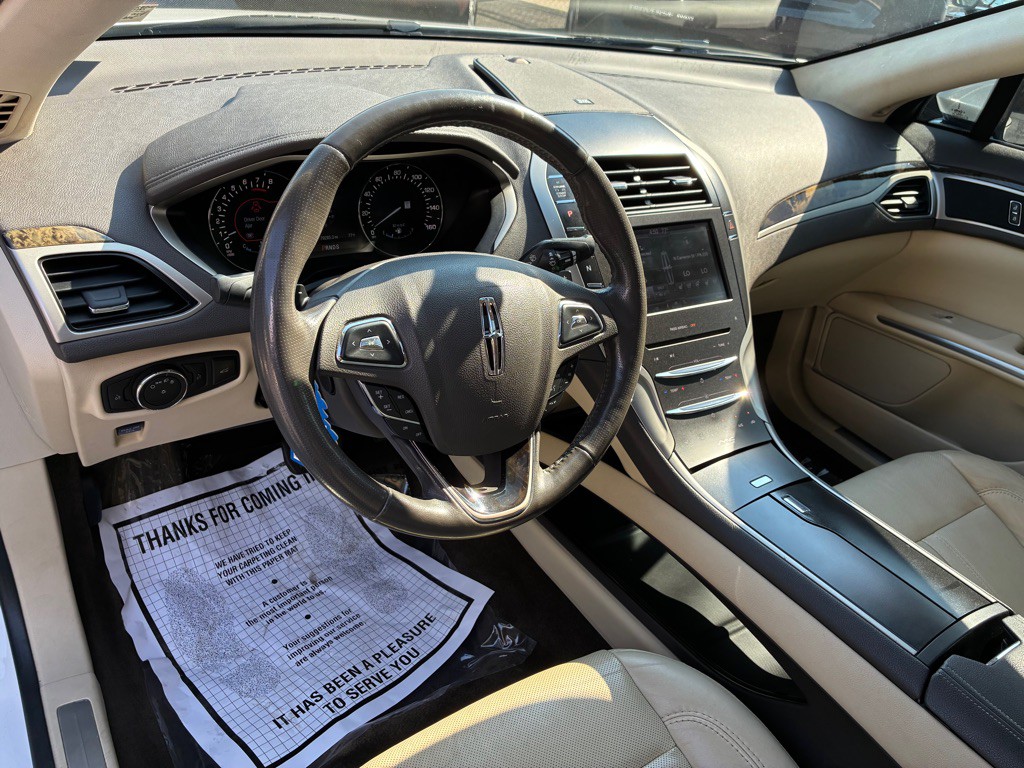 2013 Lincoln MKZ Image 15