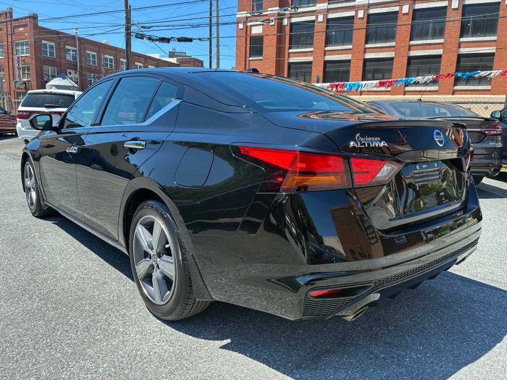 2019 Nissan Altima Image 3