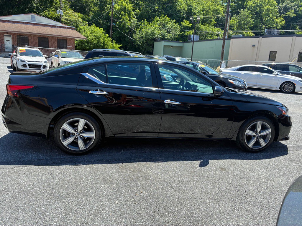 2019 Nissan Altima Image 6