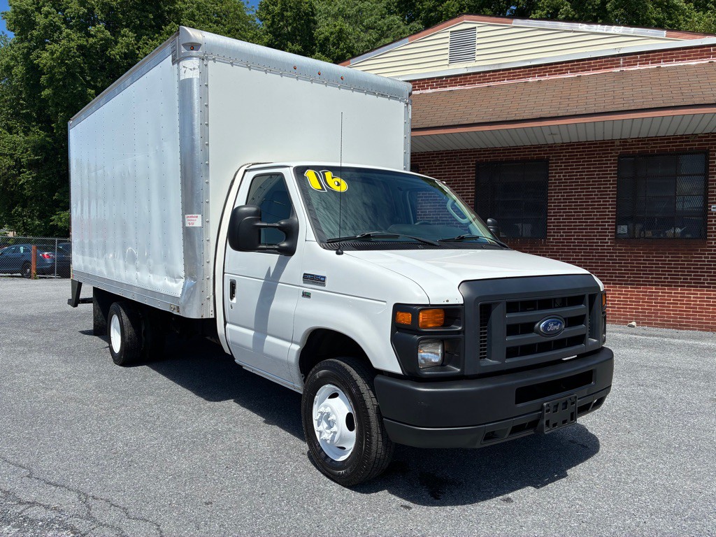 2016 Ford Econoline Image 7