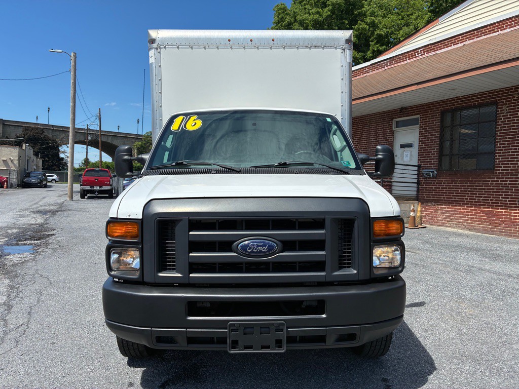 2016 Ford Econoline Image 8