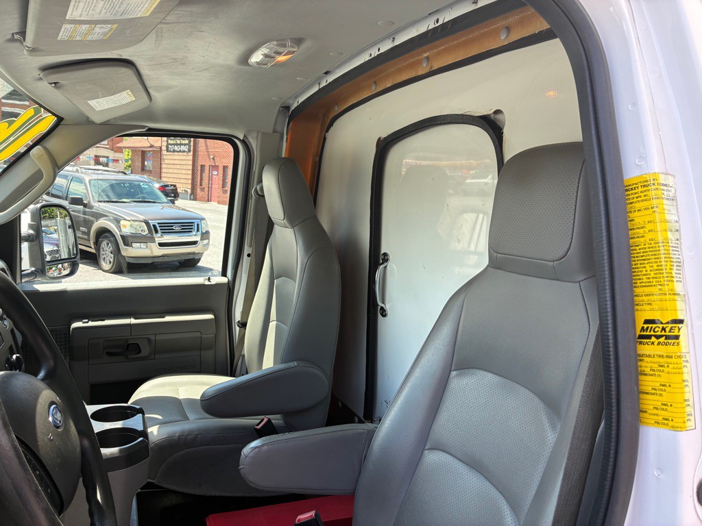 2016 Ford Econoline Image 15