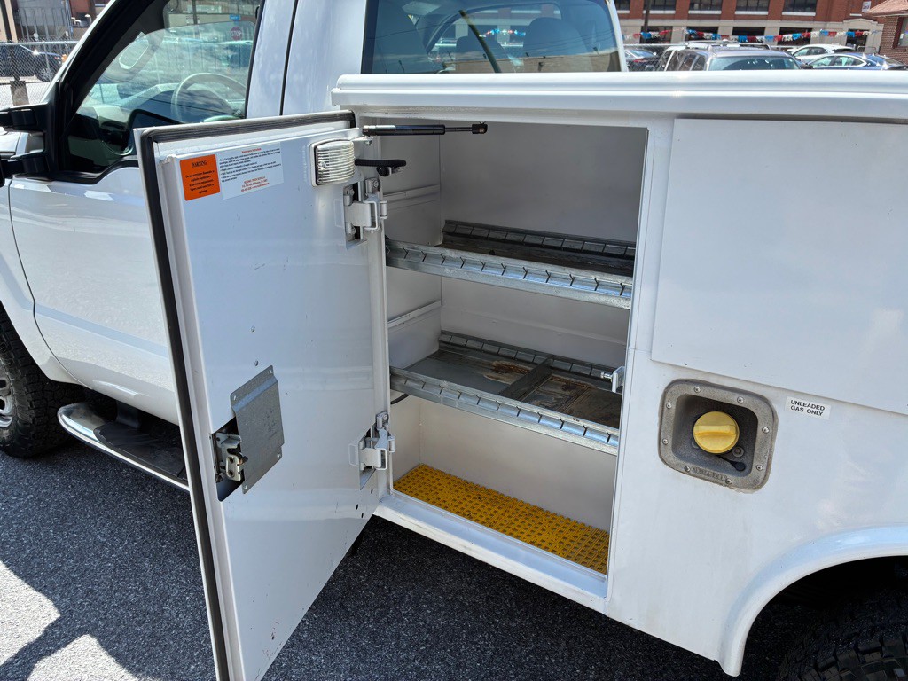 2011 Ford F-250 Image 13