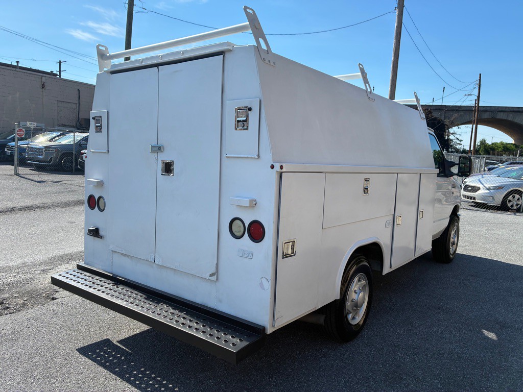 2015 Ford Econoline Image 5