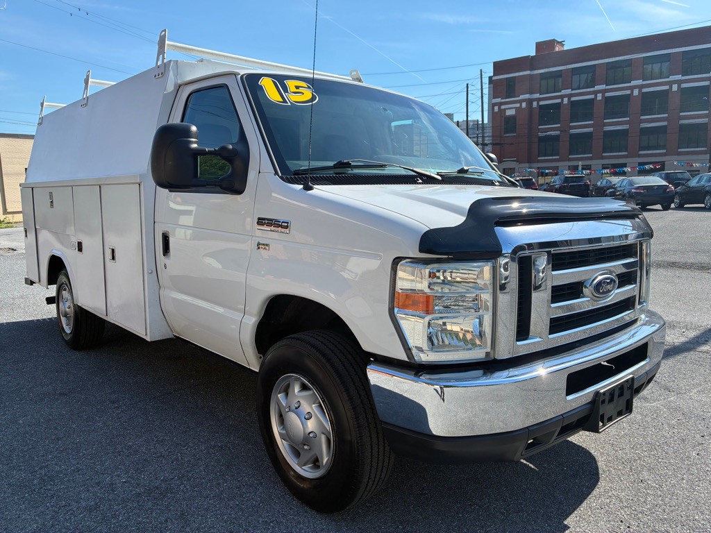 2015 Ford Econoline Image 7