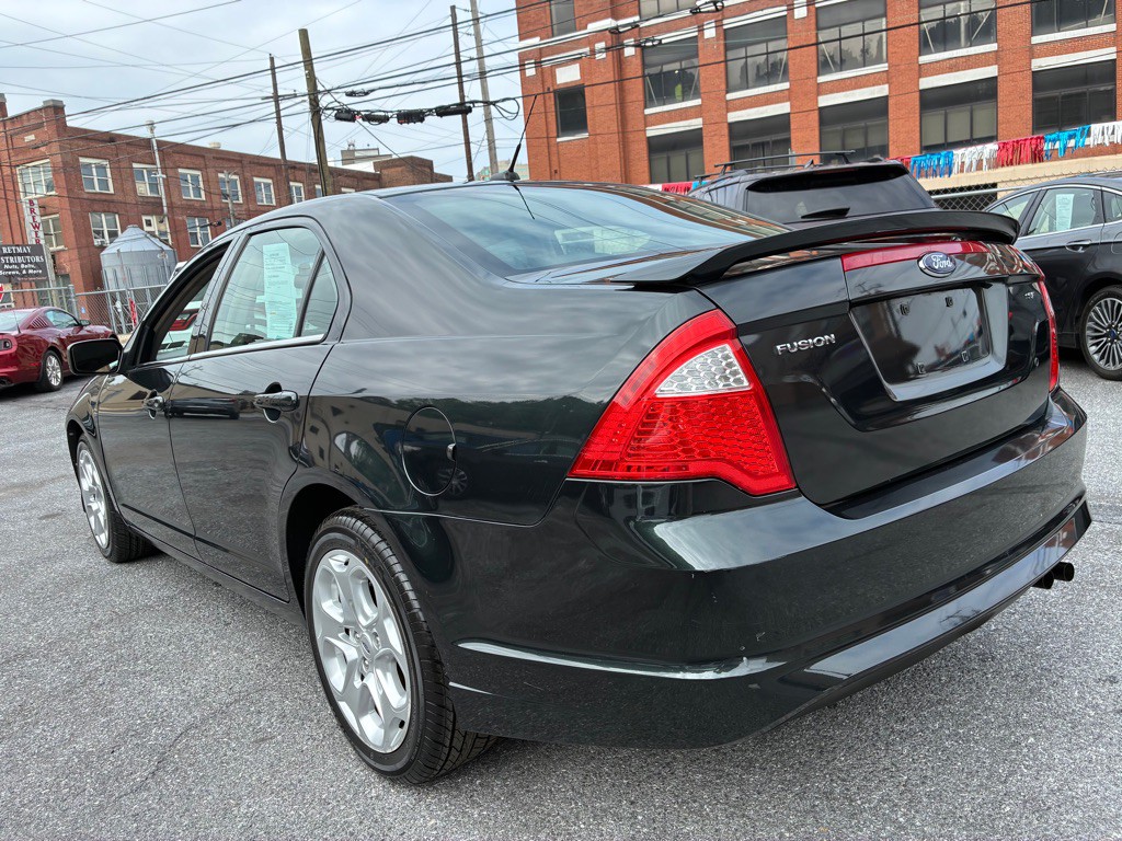 2010 Ford Fusion Image 3
