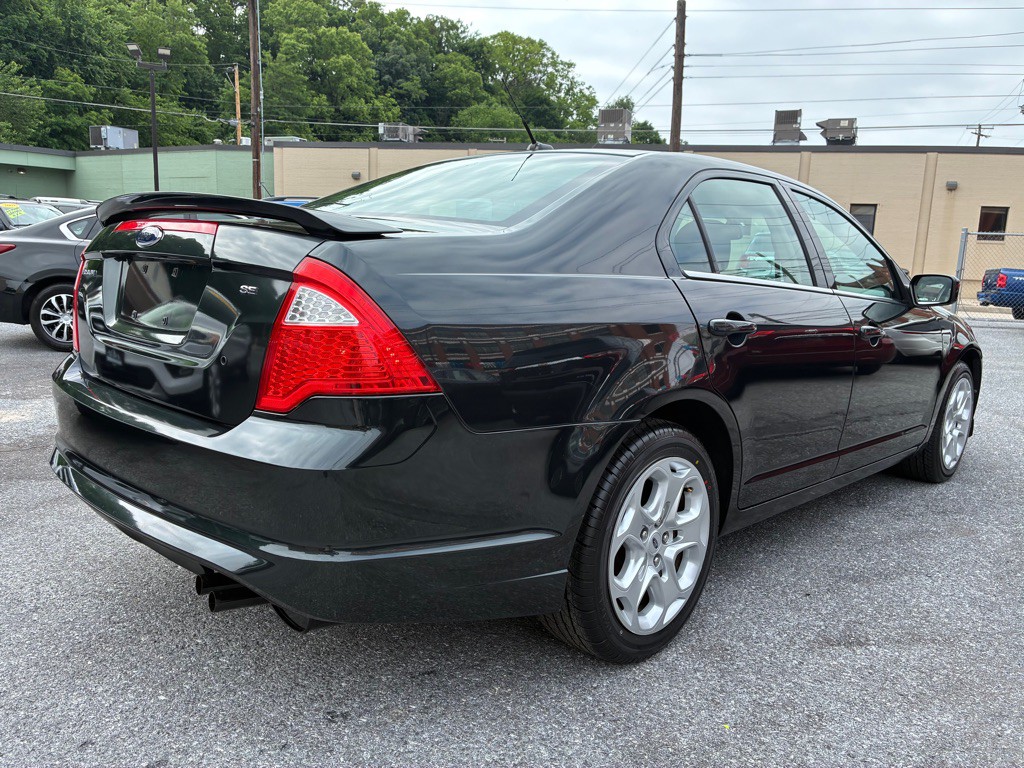 2010 Ford Fusion Image 5