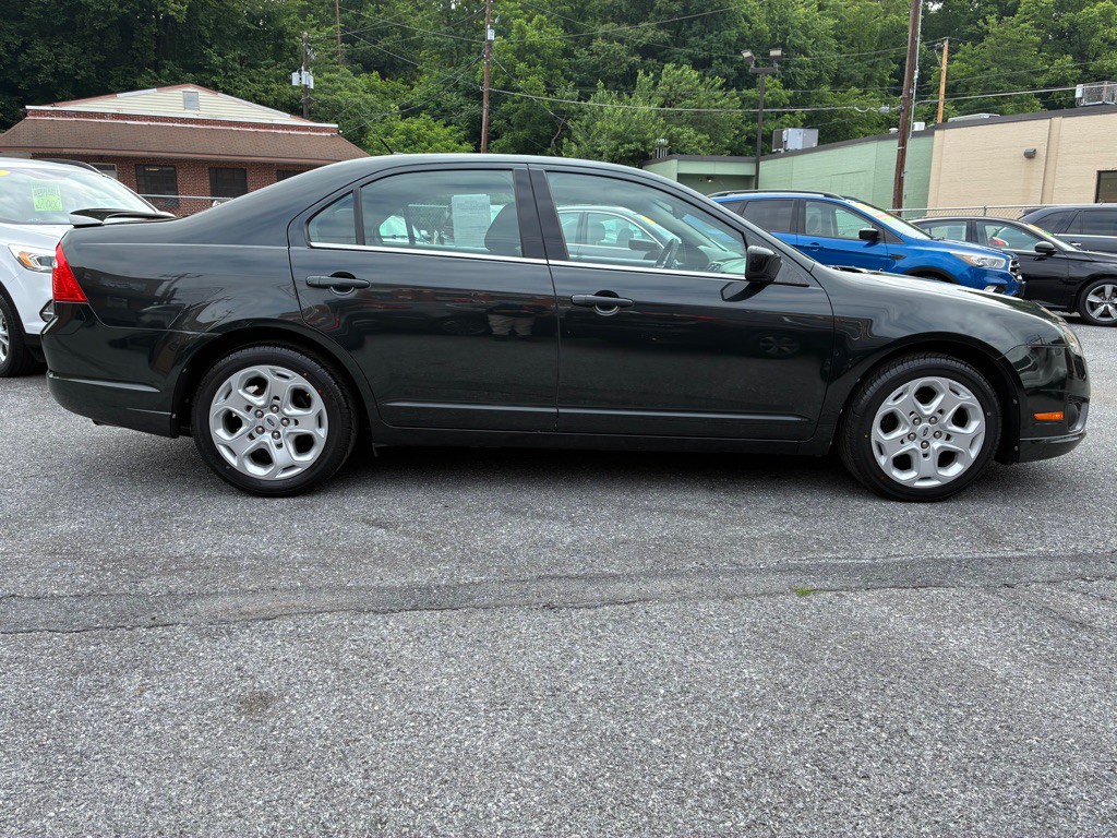 2010 Ford Fusion Image 6