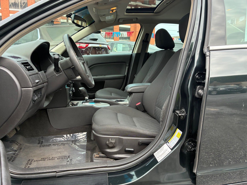 2010 Ford Fusion Image 14