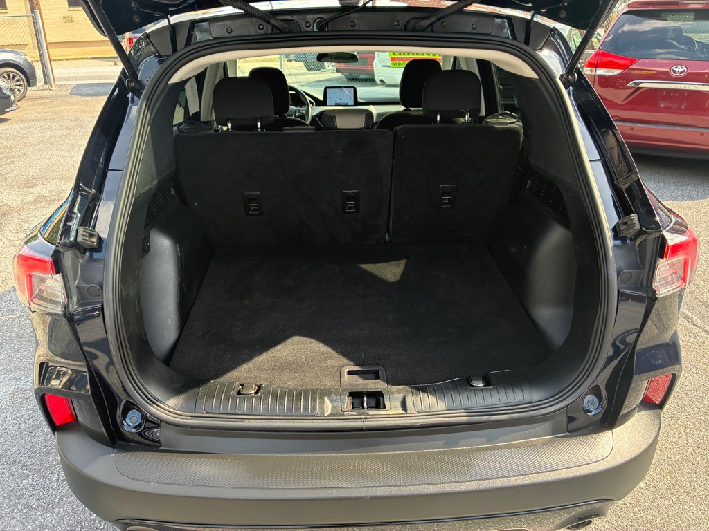 2021 Ford Escape Image 11