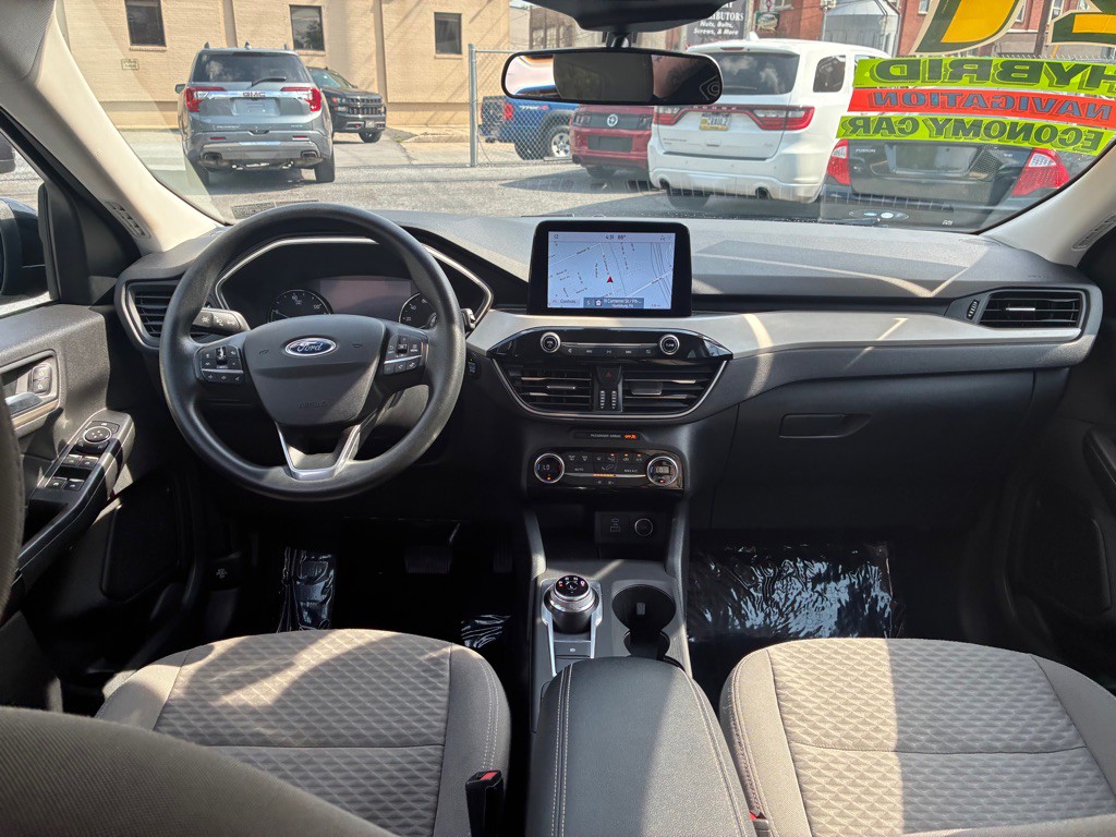 2021 Ford Escape Image 13