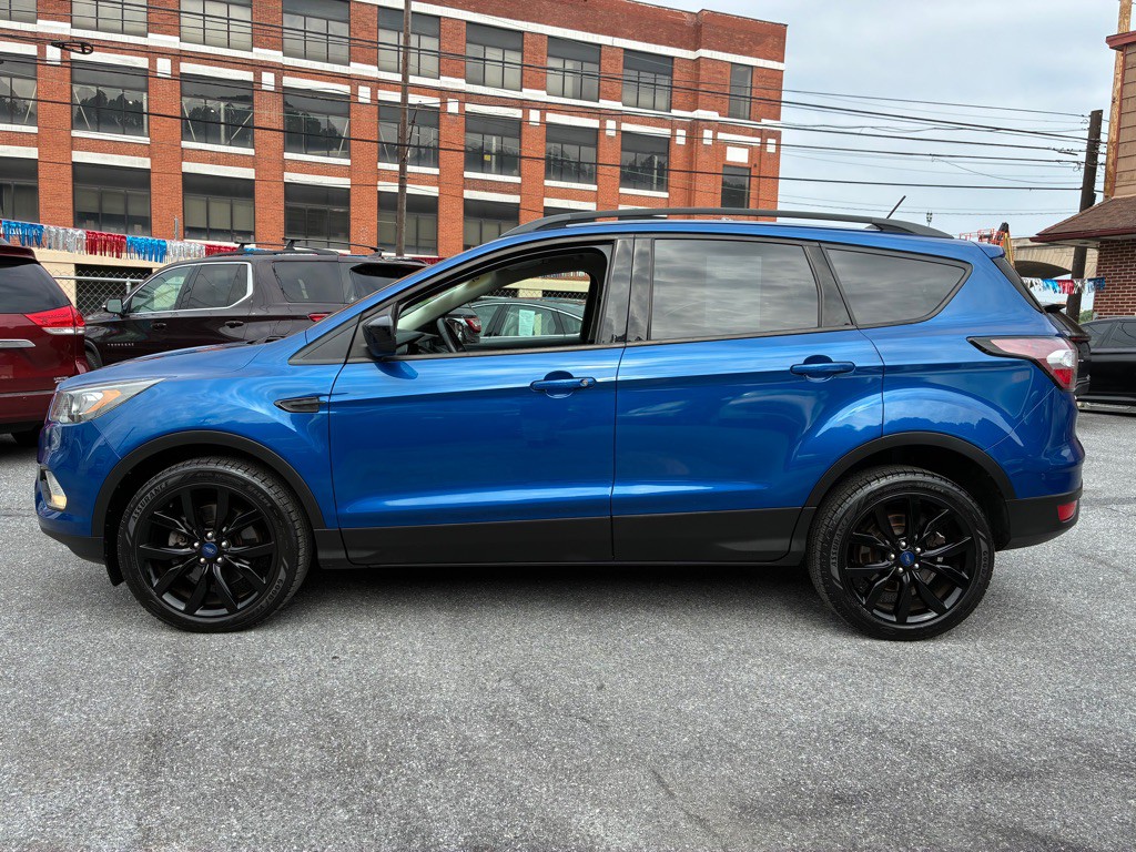 2018 Ford Escape Image 2