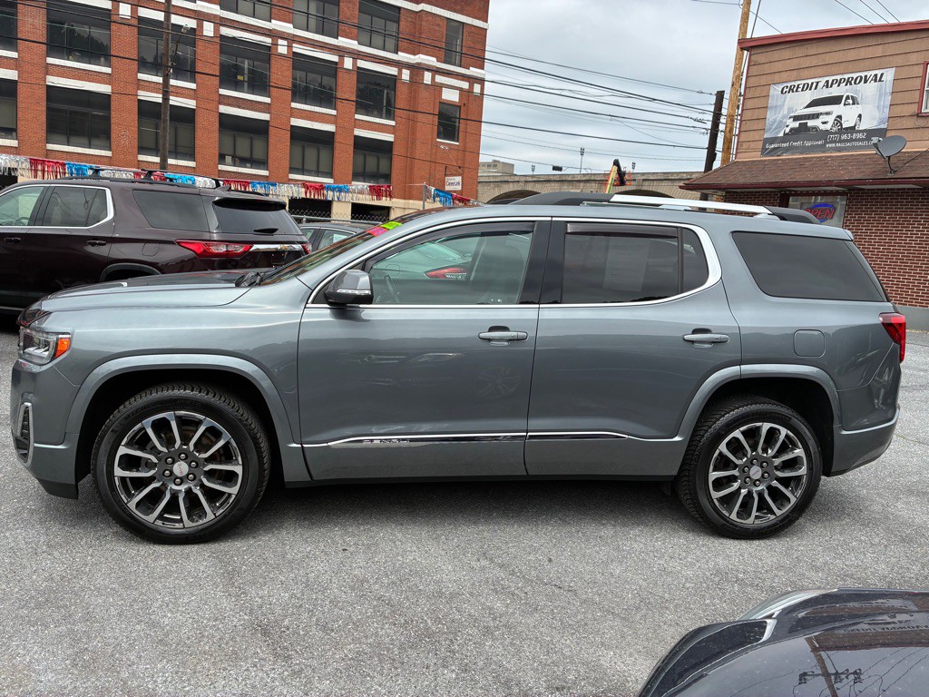 2020 GMC Acadia Image 2