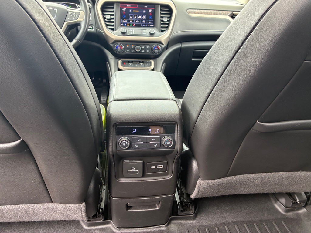 2020 GMC Acadia Image 14