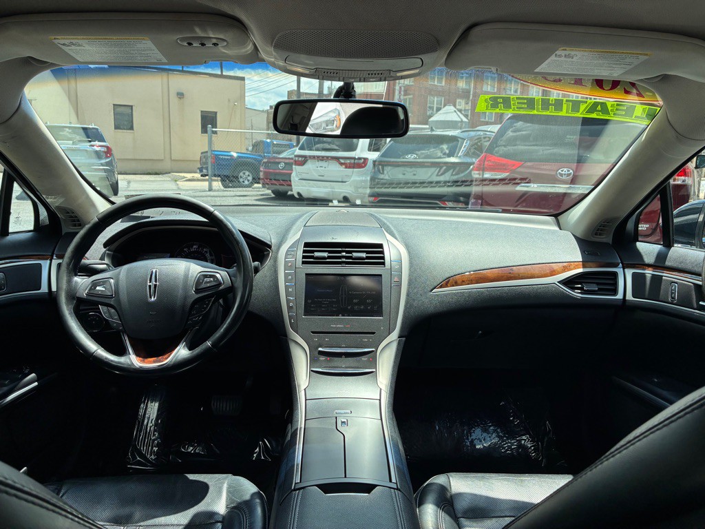 2015 Lincoln MKZ Image 13