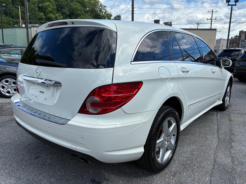 2010 Mercedes-Benz R-Class Image 5