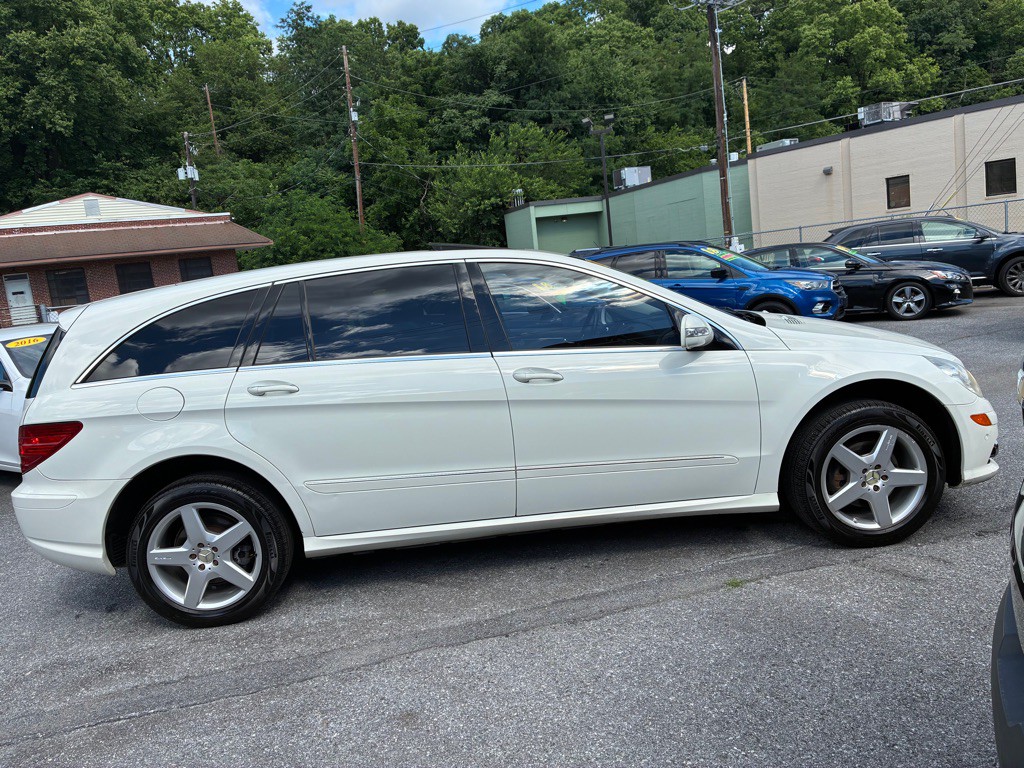 2010 Mercedes-Benz R-Class Image 6