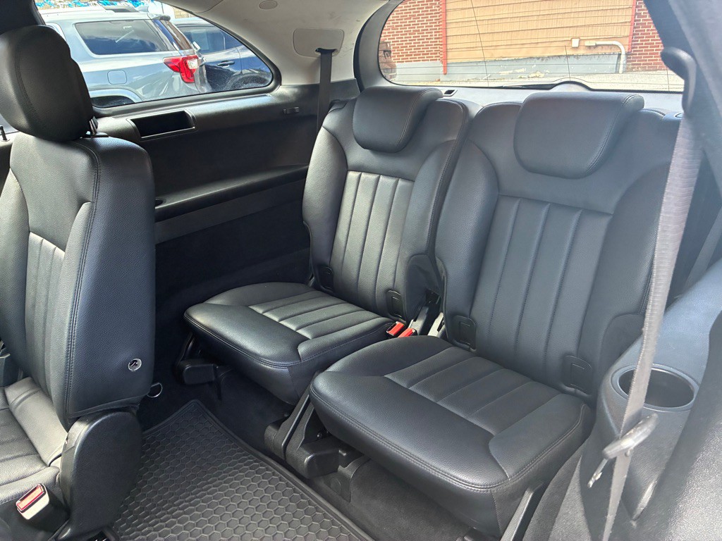 2010 Mercedes-Benz R-Class Image 14