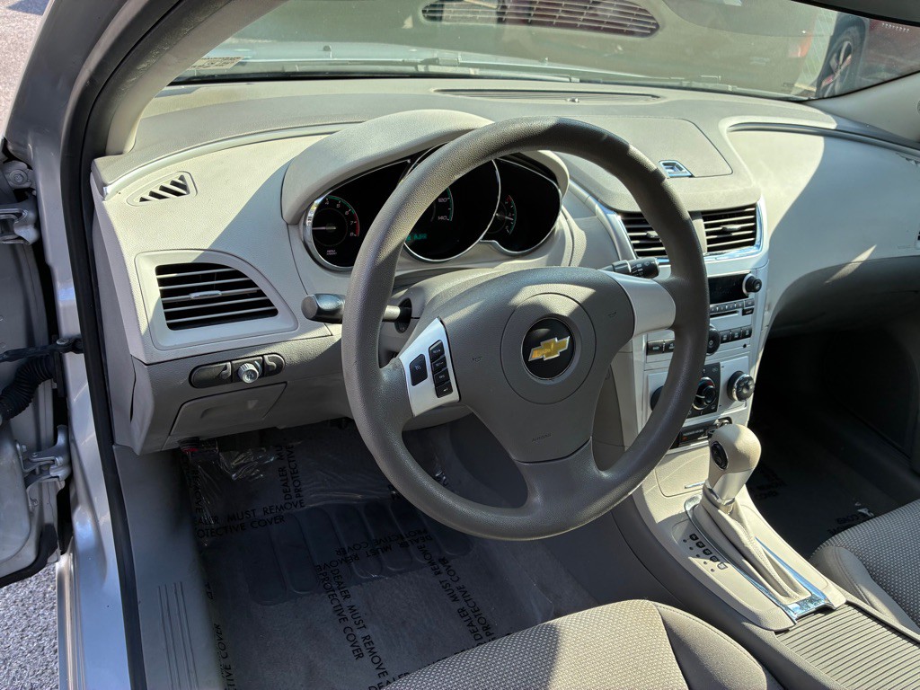 2012 Chevrolet Malibu Image 15