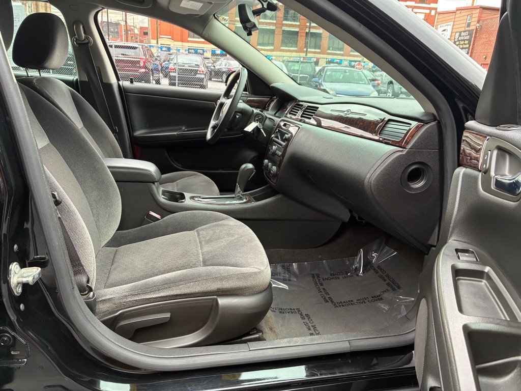 2015 Chevrolet Impala Image 9