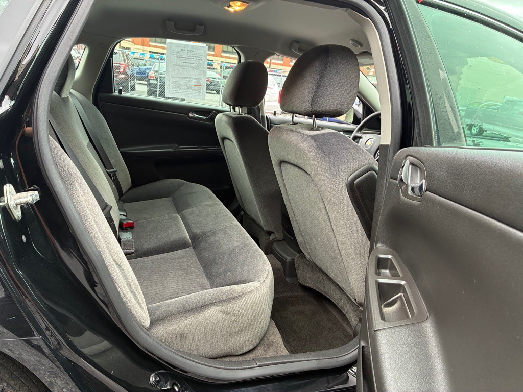 2015 Chevrolet Impala Image 10