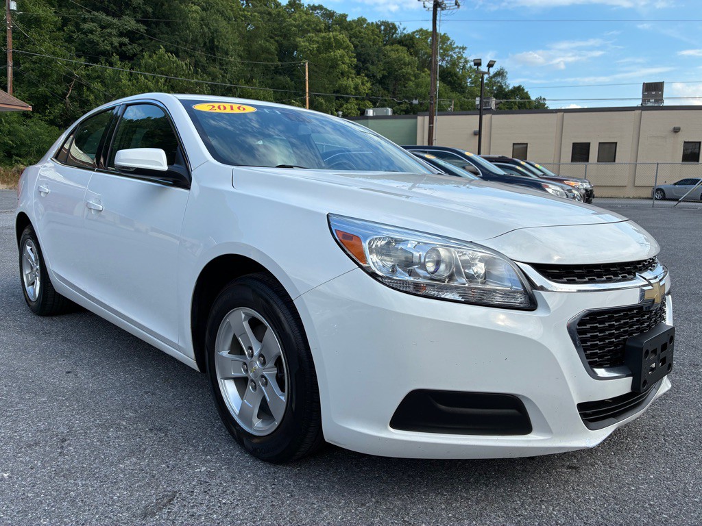 2016 Chevrolet Malibu Image 7