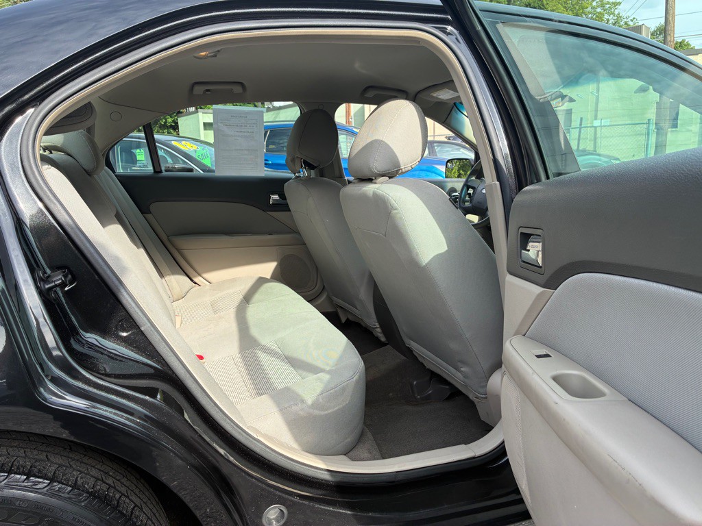 2012 Ford Fusion Image 10