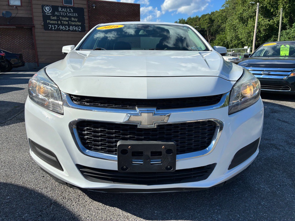 2016 Chevrolet Malibu Image 8