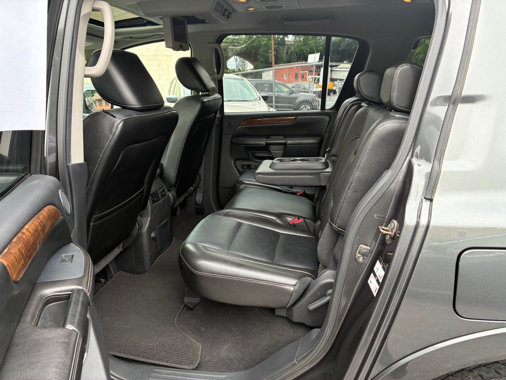 2011 Nissan Armada Image 13
