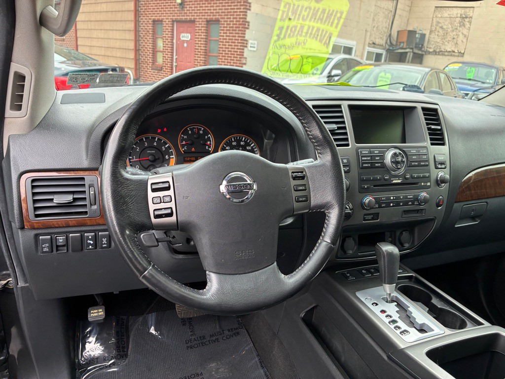 2011 Nissan Armada Image 16