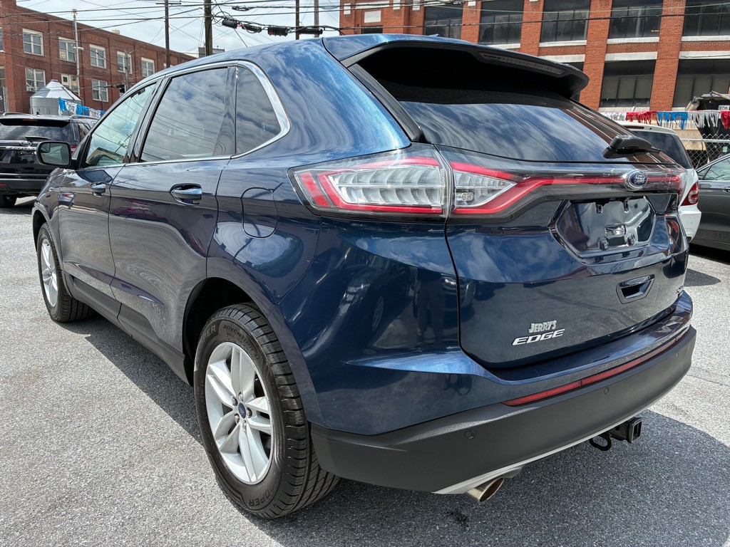 2017 Ford Edge Image 3