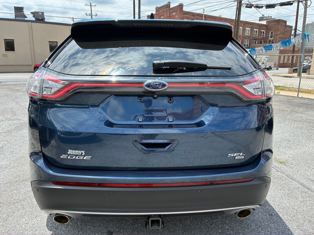 2017 Ford Edge Image 4