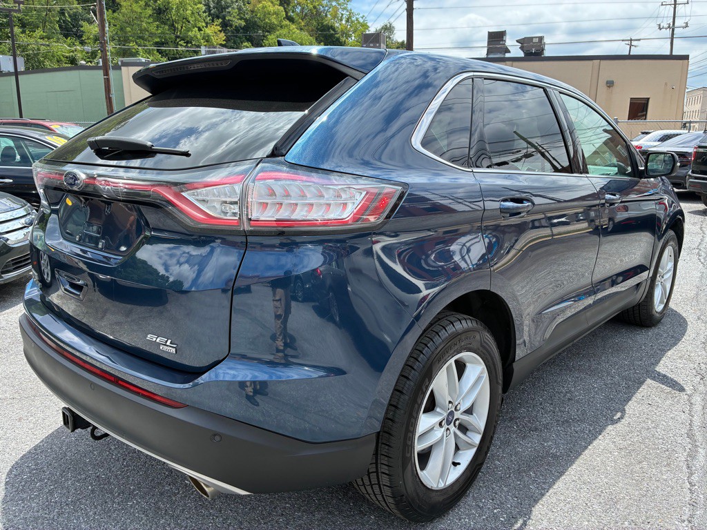 2017 Ford Edge Image 5