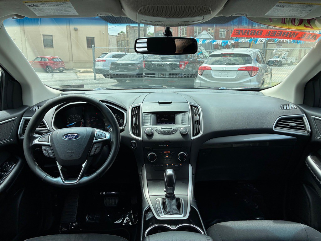 2017 Ford Edge Image 13