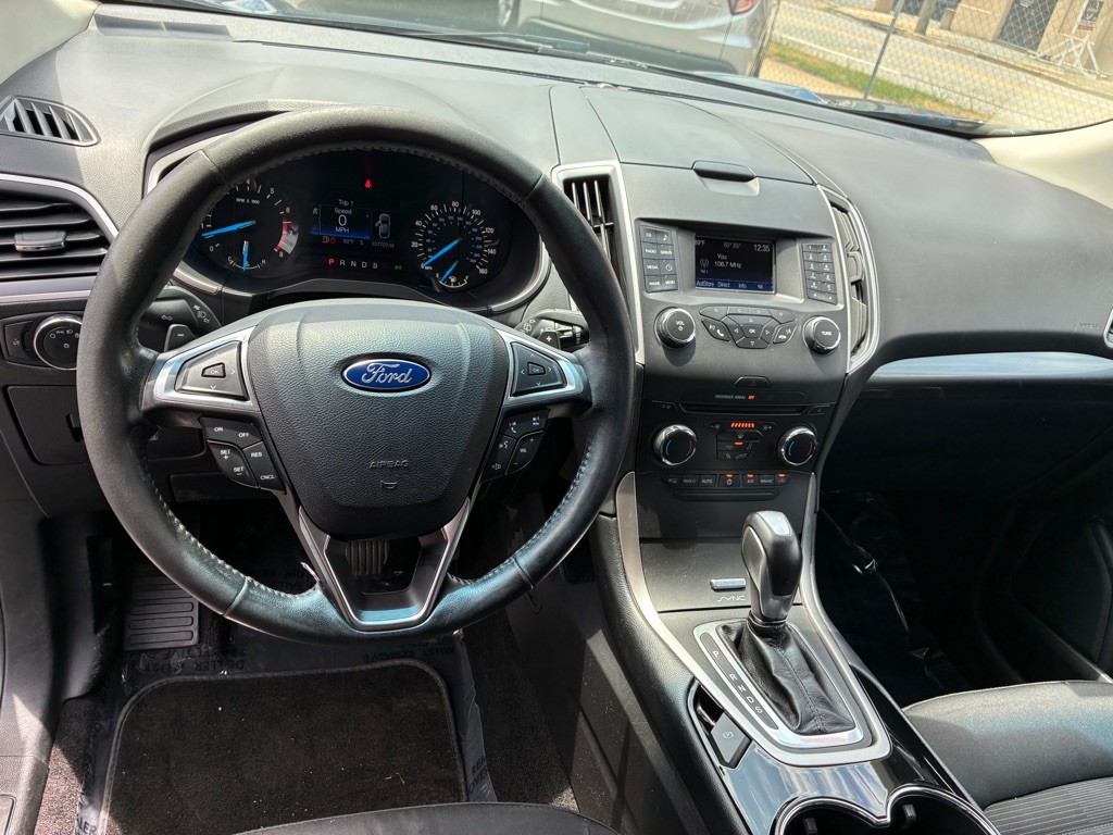 2017 Ford Edge Image 15